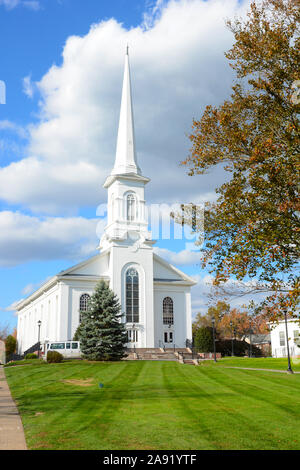 WESTFIELD, NEW JERSEY - 02 Sep 2019: Die Presbyterianische Kirche in Westfield, im Jahre 1728 gegründet. Stockfoto