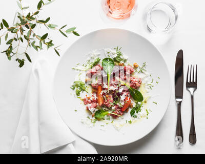 Aperitif auf der Platte Stockfoto