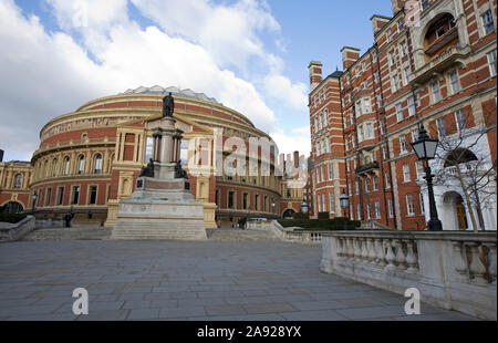 Die ikonischen Architektur der Royal Albert Hall in Kensington, West London. Der Veranstaltungsort ist die Heimat der beliebten Proms Konzerte. Stockfoto