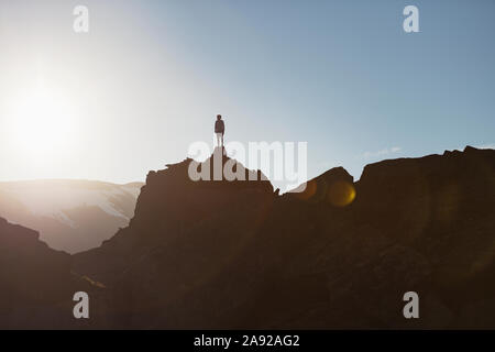 Wanderer auf Berg Stockfoto