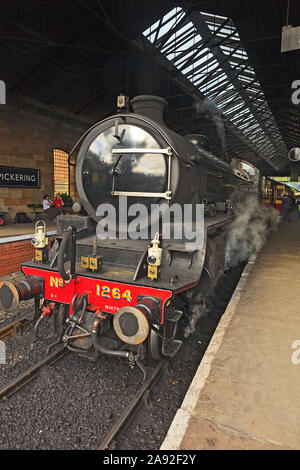 NYMR Dampflok Nr. 1264 stehen in Pickering Station Stockfoto