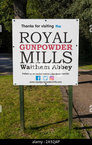 Essex, Großbritannien - 25 August 2019: am Eingang der historischen Royal Gunpowder Mills in Waltham Abbey, Essex, Großbritannien unterzeichnen. Die Gunpowder Mills wurden verwendet Stockfoto