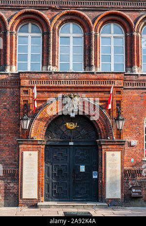 Eingang zum backsteingebäude der Polnischen Post in Danzig, wo Personal das Gebäude für etwa 15 Stunden gegen Deutsche am 1.septemb verteidigt. Stockfoto