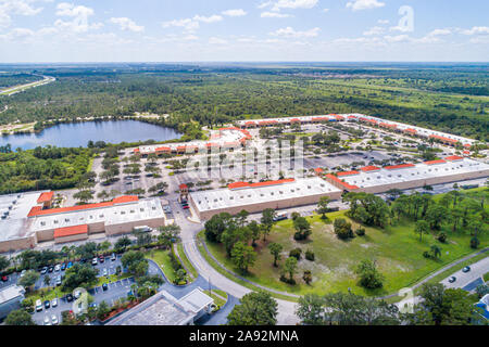 Vero Beach Florida, Vero Beach Outlets, Shopping Shopper Shopper Shop Shops Markt Märkte Markt Kauf Verkauf, Einzelhandel Geschäfte Business busi Stockfoto