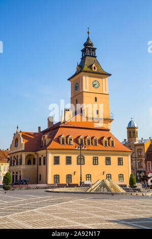 Uhrturm, Rathaus, 13th Jahrhundert, Ratsplatz; Brasov, Siebenbürgen, Rumänien Stockfoto