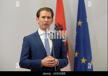 Wien, Österreich. 12. November 2019. Pressemitteilung von ÖVP (Neue Volkspartei Österreich) Bundesvorsitzende Sebastian Kurz und Grünen Sprecher Werner Kogler anlässlich der Beginn der Koalitionsverhandlungen im Winterpalais des Prinzen Eugen, himmelpfortgasse 8, am 12. November 2019 in Wien. Bild zeigt die Bundesvorsitzende der ÖVP Sebastian Kurz. Quelle: Franz Perc/Alamy leben Nachrichten Stockfoto