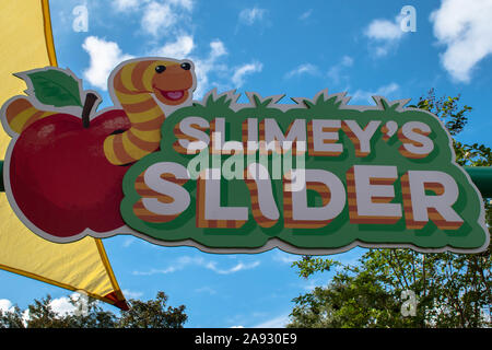 Orlando, Florida. November 06, 2019. Slimeys Schieberegler Zeichen in Seaworld Stockfoto