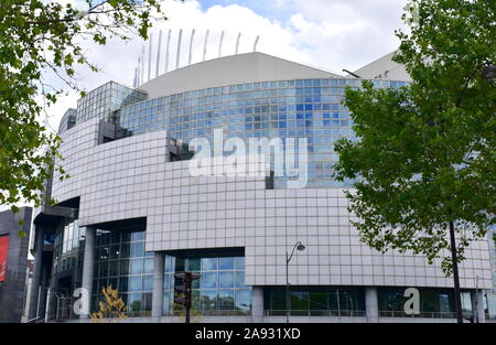 Bastille Opera, entworfen von Carlos Ott. Paris, Frankreich. August 16, 2019. Stockfoto