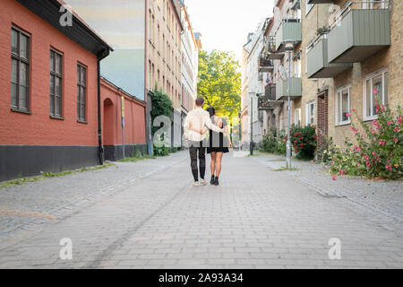 Paare, die zusammen Stockfoto