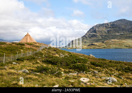 Fjorde im Süden Norwegens an einem sonnigen Tag Stockfoto