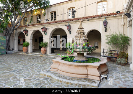 Der Pasadena Playhouse Courtyard in Los Angeles County. Dieses Spielhaus ist das offizielle Theater des Bundesstaates Kalifornien. Stockfoto