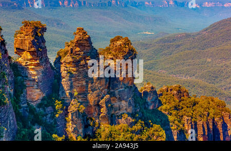 Felsformation genannt 'Three Sisters', Blue Mountains, Jamison Valley; New South Wales, Australien Stockfoto