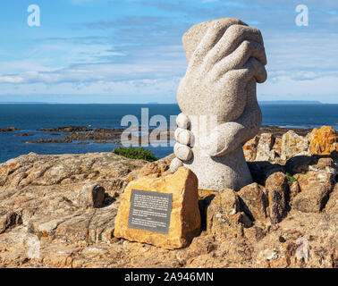 Denkmal an der La Corbiere, Jersey die Erinnerung an die Rettung der 307 Passagiere und Besatzungsmitglieder aus den betroffenen Saint Malo Fähre am 17. April 1995 Stockfoto