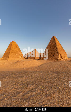 Feld der Kushite königlichen Pyramiden, Mount Jebel Barkal; Karima, Northern State, Sudan Stockfoto