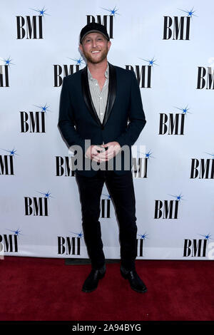 Nashville, Tennessee, USA. 12 Nov, 2019. 12 November 2019 - Nashville, Tennessee - Cole Swindell. 2019 BMI Land Auszeichnungen gehalten an BMI Music Row Hauptquartier. Foto: Laura Farr/AdMedia Credit: MediaPunch Inc/Alamy leben Nachrichten Stockfoto