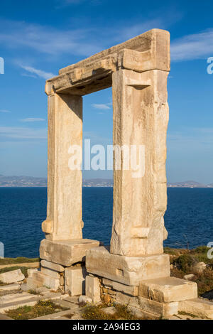 Apollotempel (Portara); Chora, Naxos, Kykladen, Griechenland Stockfoto