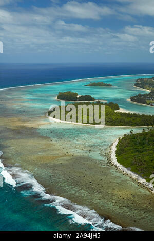 Inseln in Muri Lagune, Rarotonga, Cook Inseln, Südpazifik - Luftbild Stockfoto