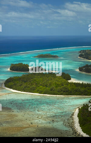 Inseln in Muri Lagune, Rarotonga, Cook Inseln, Südpazifik - Luftbild Stockfoto