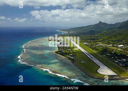Vom internationalen Flughafen Rarotonga, Avarua, Rarotonga, Cook Inseln, Südpazifik - Luftbild Stockfoto