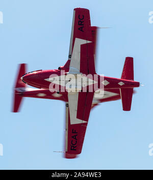 Die Kanadische Streitkräfte Snowbirds durchführen an den 2016 Geist der St. Louis Air Show & Stammzellen Expo. Stockfoto