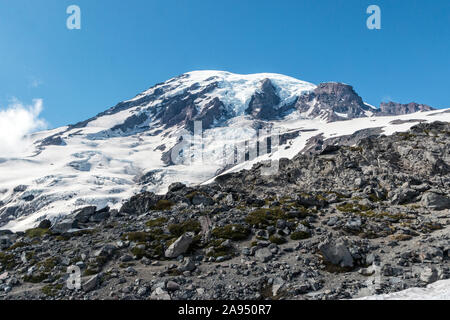 Querformat oben am Mount Rainier von im Nationalpark in Washington. Stockfoto