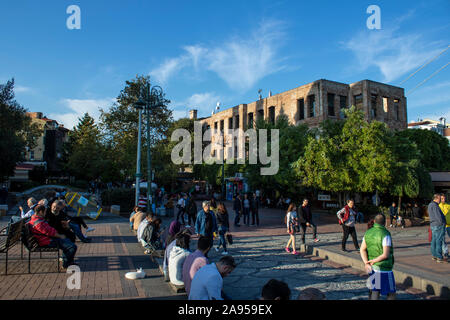 Stanbul, Türkei - November -5.2019: Nahaufnahmen von Ortak y Square. Stockfoto