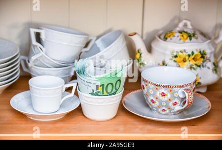 Euro, Geld, Symbol Foto, Versteck, Sugar Bowl, Deutschland Stockfoto