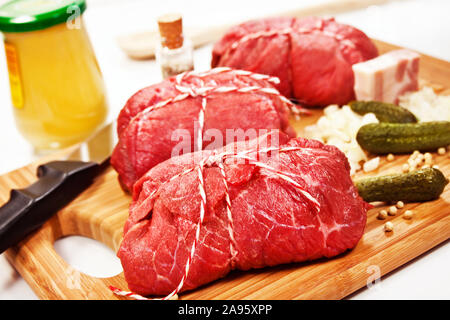 Kochen Rindfleisch Rouladen Stockfoto