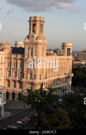 Das Museo Nacional de Bellas Artes de La Habana (Nationalmuseum der Schönen Künste von Havanna) in Havanna, Kuba. Das Museum der Schönen Künste zeigt kubanische Kunst Stockfoto