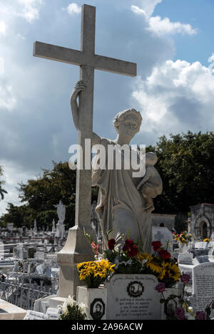 La Milagrosa (die wundersame) ist das Grab von Amelia Goyri de la Hoz, die während der Geburt im Jahr 1901 starb, zusammen mit ihrem Baby sowohl Mutter und b Stockfoto
