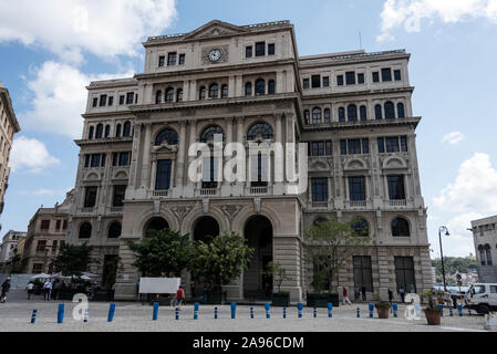 Die Lonja del Comercio (Handel) Gebäude an der Plaza San Francisco in der Altstadt von Havanna in Kuba. Das Gebäude diente als Lager eine kooperativere Prozessverwaltung Stockfoto