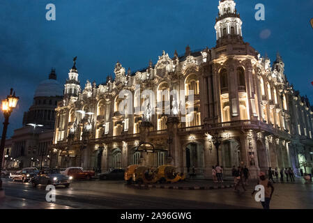 Gran Teatro de la Habana (großes Theater von Havanna) in Paseo del Prado (Paseo de Martí) in Havanna, Kuba Stockfoto