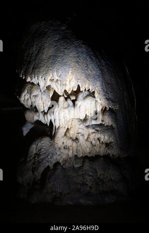 Höhle in den Bergen, Slowakei Stockfoto