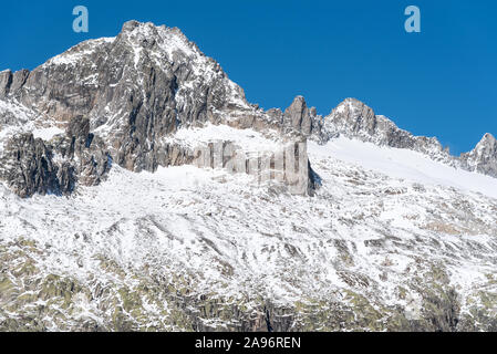 Alpinen Landschaft entlang der legendären Furkapss Straße in den Schweizer Alpen, Schweiz, Westeuropa Stockfoto