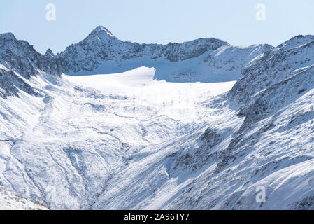 Alpinen Landschaft entlang der legendären Furkapss Straße in den Schweizer Alpen, Schweiz, Westeuropa Stockfoto