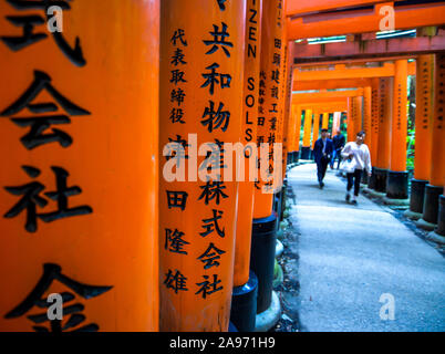 Koyto - Japan - 10/30/2019 - Den Fushimi Inari Taisha Shrine Stockfoto