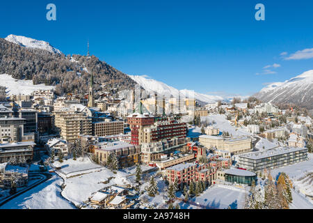 Palace Hotel von St. Moritz im Engadin. Winter in den Schweizer Alpen Stockfoto