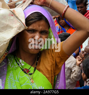 Pushkar, Rajasthan, Indien: Nahaufnahme, Porträt einer indischen Frau Stockfoto