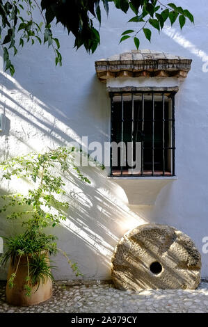 Detail im Innenhof der Kathedrale Santa Maria de la Asunción, Carmona, Andalusien, Spanien Stockfoto