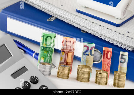 Ordner und Euro Stockfoto