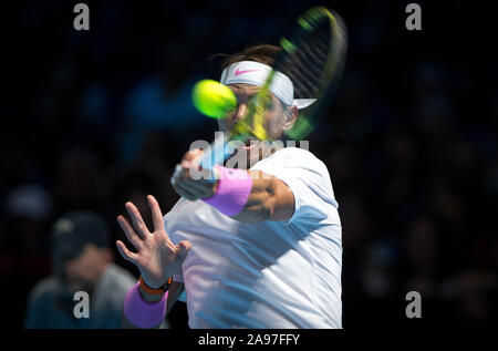 London, Großbritannien. 13 Nov, 2019. Rafa "Rafael" Nadal (Spanien) Tag 4 der Nitto ATP-Finale in London Tennis 2019 in der O2, London, England am 13. November 2019. Foto von Andy Rowland. Credit: PRiME Media Images/Alamy leben Nachrichten Stockfoto