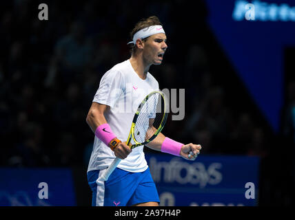 London, Großbritannien. 13 Nov, 2019. Rafa "Rafael" Nadal (Spanien) Tag 4 der Nitto ATP-Finale in London Tennis 2019 in der O2, London, England am 13. November 2019. Foto von Andy Rowland. Credit: PRiME Media Images/Alamy leben Nachrichten Stockfoto