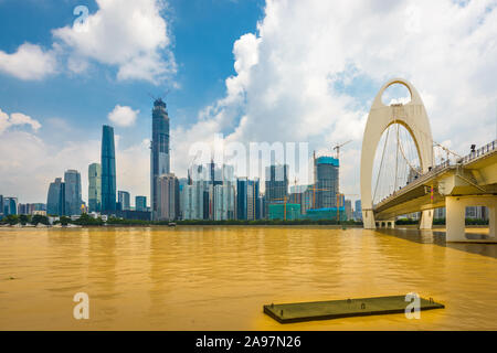 Guangzhou, China Stadt Skyline auf den Perlfluss. Stockfoto