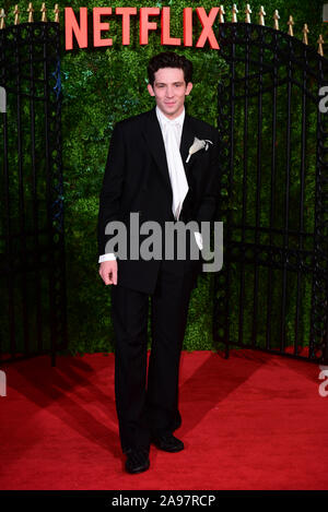 Josh O'Connor ankommen für die Krone Jahreszeit drei Premiere im Curzon Mayfair, London. Stockfoto