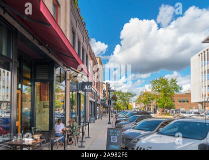 Cafe auf N Broadway Avenue im historischen Stadtzentrum von Fargo, North Dakota, USA Stockfoto