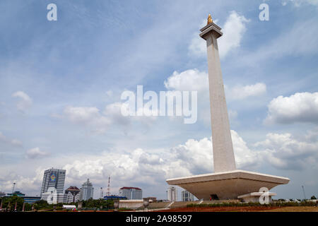 Monas das Nationale Denkmal von Indonesien Merdeka Square entfernt. Es symbolisiert die Unabhängigkeit von Indonesien. Es ist in Jakarta. Monas stand Stockfoto