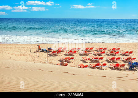 Strand an der Küste von Playa del Ingles und Maspalomas. Gran Canaria, Kanarische Inseln, Spanien Stockfoto