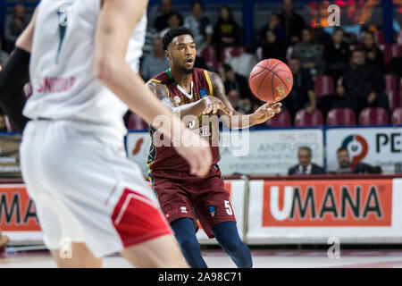 November 13, 2019, Venezia, Italien: julyan Stein, umana reyer Venezia, während Umana Reyer Venezia vs Lokomotiv Kuban Krasnodar, Basketball EuroCup Meisterschaft in Venedig, Italien, 13. November 2019 - LPS/Alfio Guarise (Credit Bild: © alfio Guarise/LPS über ZUMA Draht) Stockfoto