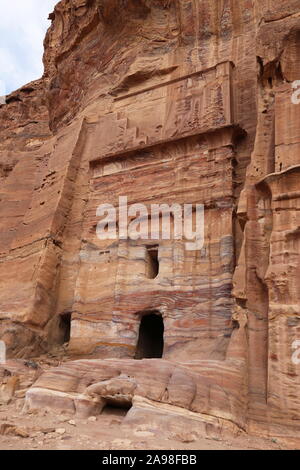 Seide Grab (Qabr Al Harir), Königliche Gräber, Treasury Sicht Trail, Petra, Wadi Musa, Ma'an Governorate, Jordanien, Naher Osten Stockfoto