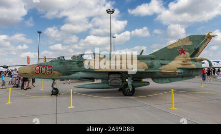 Eine Ära des Kalten Krieges sowjetische Mig-21 Fishbed am 2015 Rockford Airfest in Rockford, Illinois sitzt auf Static Display. Stockfoto